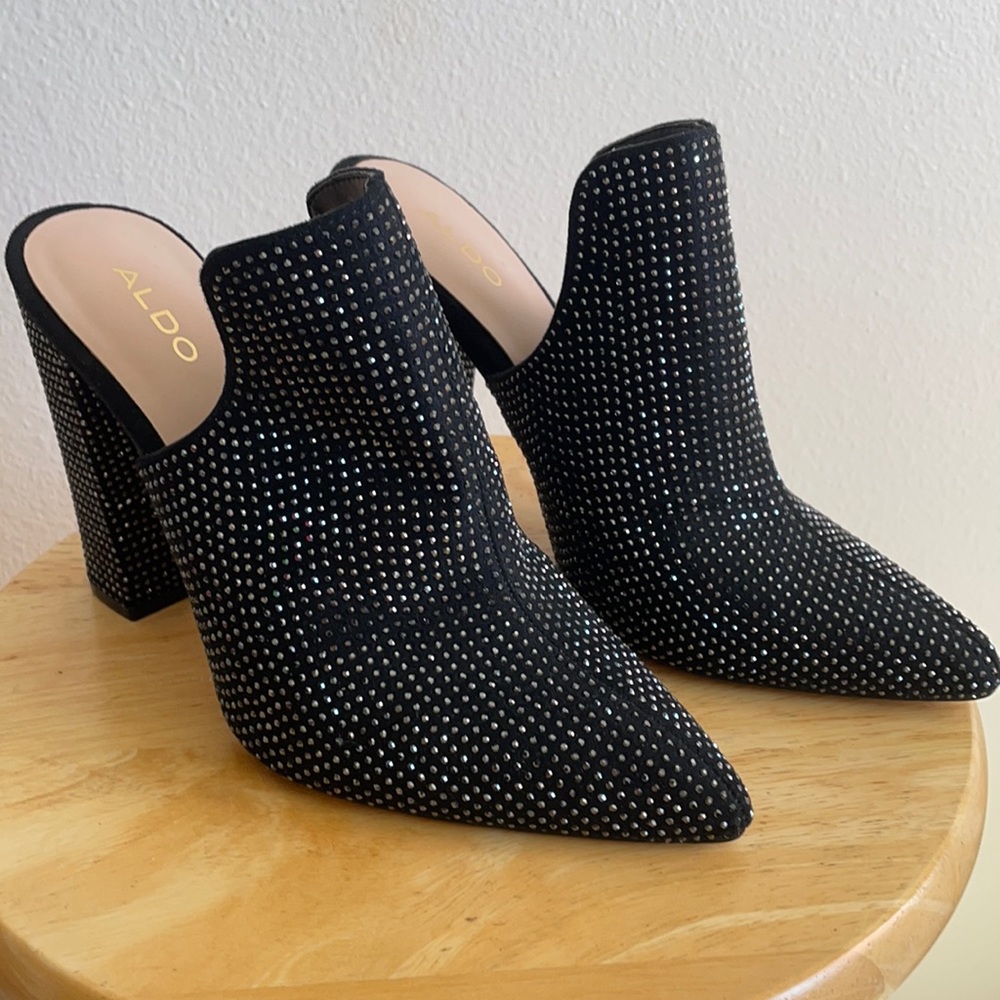 Also bling heels